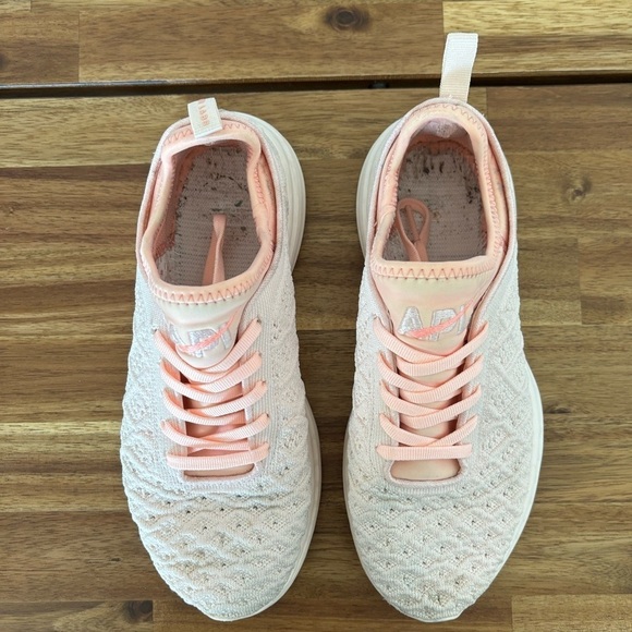 APL TECHLOOM PHANTOM women’s sneakers shoes. Size 7.5 - Picture 2 of 16